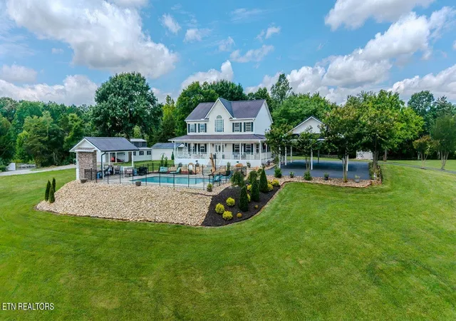 Photo 2 of Single family home for sale at 1531 Providence Hills Rd, Sevierville, TN 37876 | MLS# 1345912 | Listing updated on 2026-10-08