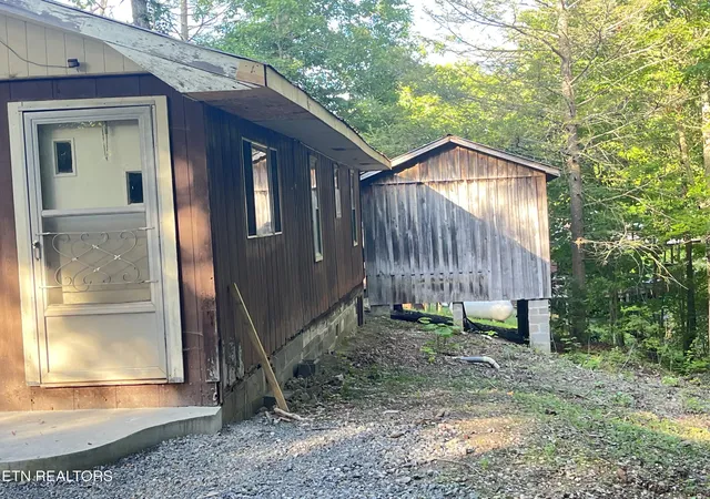 Photo 3 of Single family home for sale at 2245 Mount Pleasant Rd #2245, Vonore, TN 37885 | MLS# 1347342 | Listing updated on 2026-08-24