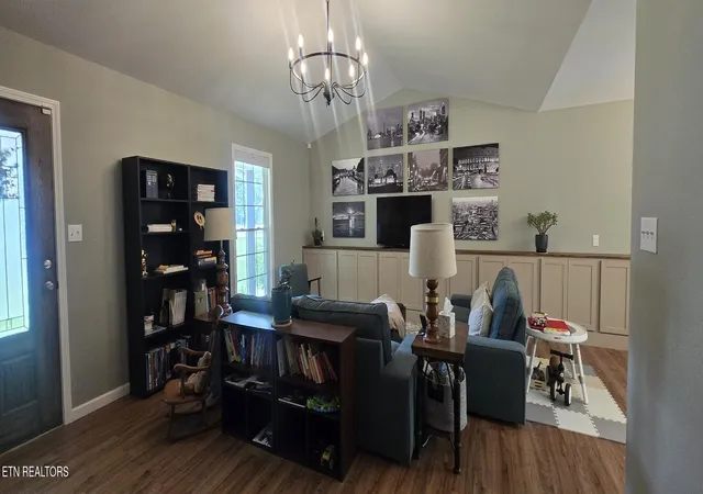 Homes for sale in Oneida, TN | 1149 Toomey Falls Rd, Oneida, TN 37841 | MLS# 1344798