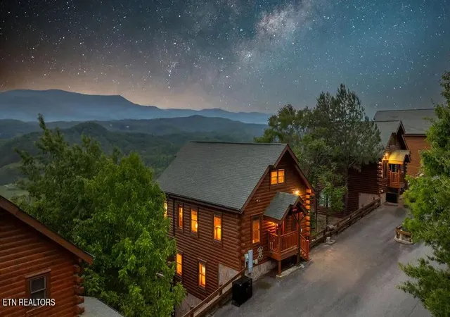 Photo 3 of Sale Pending at 2971 Legacy Vista Dr, Sevierville, TN 37876 | MLS# 1344200 | Listing updated on 2026-10-07