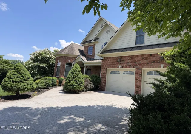 Photo 3 of Single family home for sale at 9700 Collier Pass Ln, Knoxville, TN 37922 | MLS# 1344289 | Listing updated on 2026-09-19