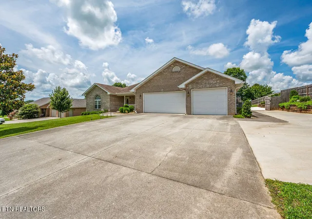 image of 674 Southview Cir, Kodak, TN 37764 | MLS# 1344253