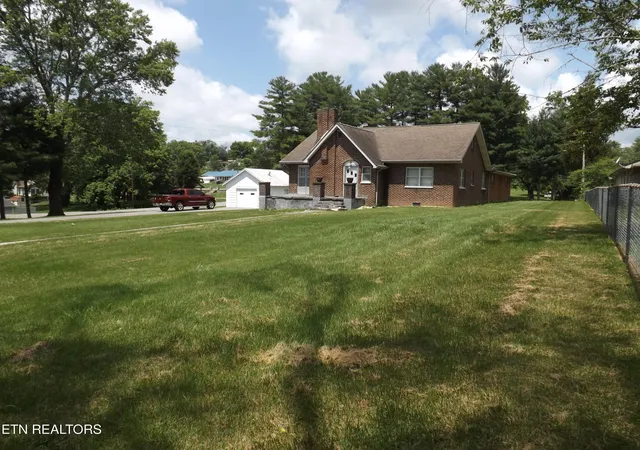 Homes for sale in Tazewell, TN | 1604 Old Knoxville Rd, Tazewell, TN 37879 | MLS# 1344247