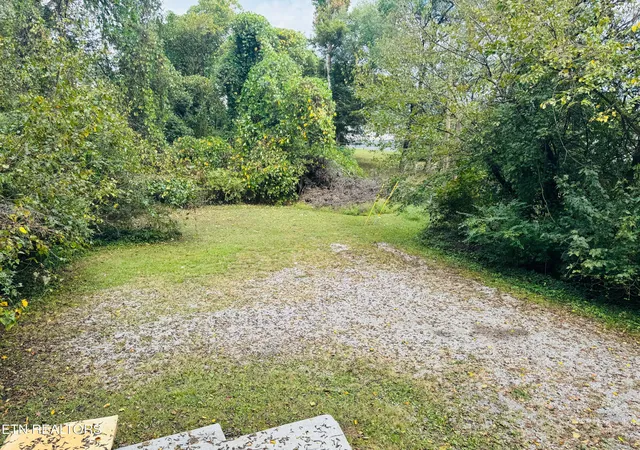 32nd image of 2027 Dandridge Ave, Knoxville, TN 37915 | MLS# 1344869