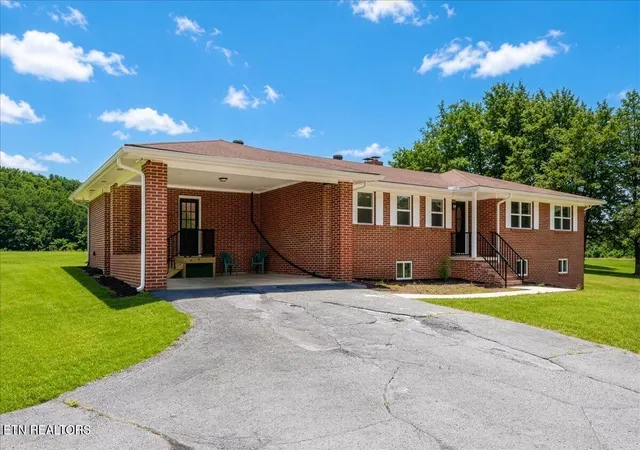 2nd image of 858 N Main St, Decatur, TN 37322 | MLS# 1344527