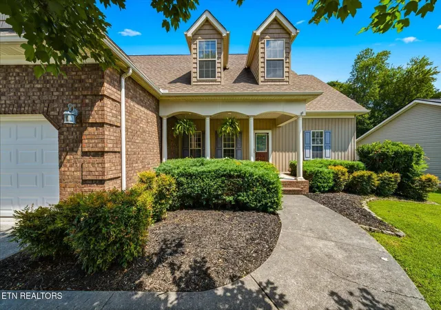 Photo 1 of Sale Pending at 6848 Harvest Grv Ln, Knoxville, TN 37918 | MLS# 1344532 | Listing updated on 2026-08-31