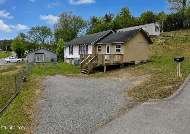 Homes for sale in Luttrell, TN | 105 Cedar Ave, Luttrell, TN 37779 | MLS# 1344474