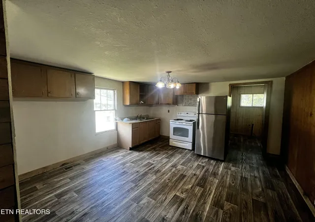 4th image of 105 Cedar Ave, Luttrell, TN 37779 | MLS# 1344474