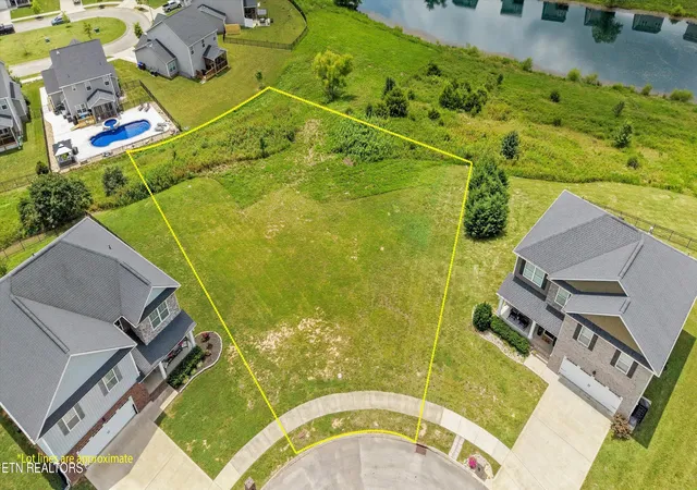 1st image of 104 Duncanberry Ct, Oak Ridge, TN 37830 | MLS# 1345053