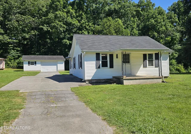 Homes for sale in Clinton, TN | 1341 Blockhouse Valley Rd, Clinton, TN 37716 | MLS# 1344362
