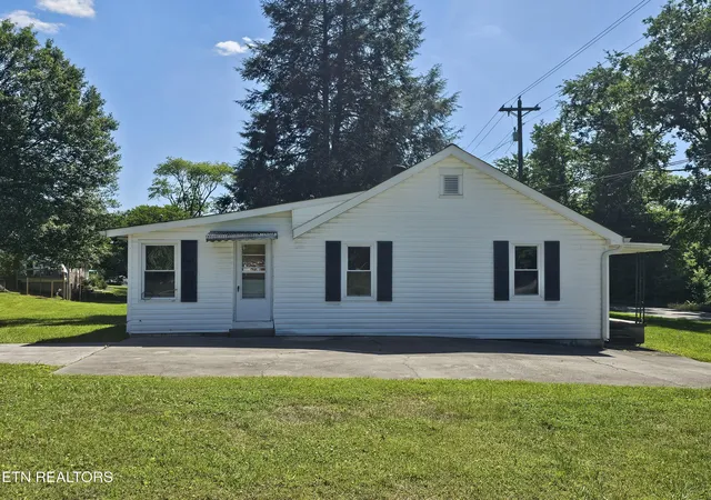 Homes for sale in Clinton, TN | 1341 Blockhouse Valley Rd, Clinton, TN 37716 | MLS# 1344362
