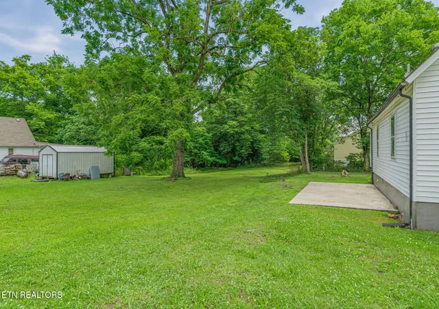 Homes for sale in Rockwood, TN | 612 W Strang St, Rockwood, TN 37854 | MLS# 1344318