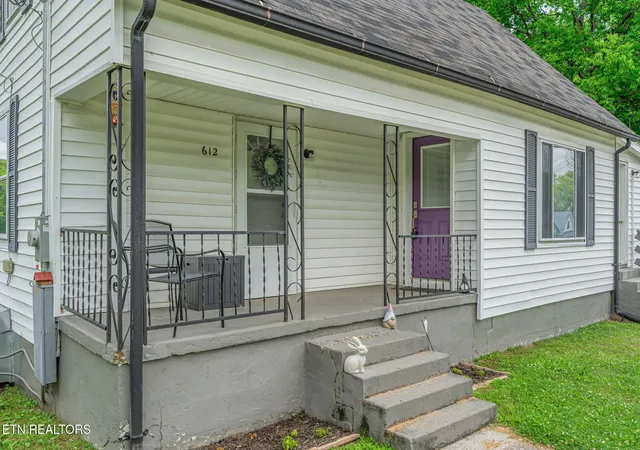 Homes for sale in Rockwood, TN | 612 W Strang St, Rockwood, TN 37854 | MLS# 1344318