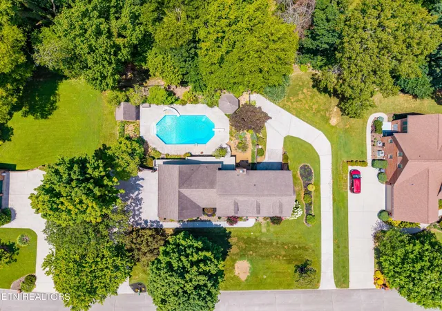 3rd image of 135 N Panoscenic Dr, Maryville, TN 37803 | MLS# 1347689