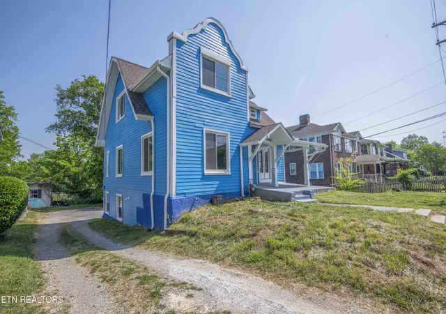 3rd image of 117 E Glenwood Ave #1, Knoxville, TN 37917 | MLS# 1345666