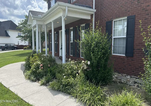 3rd image of 1145 Paxton Dr, Knoxville, TN 37918 | MLS# 1344356