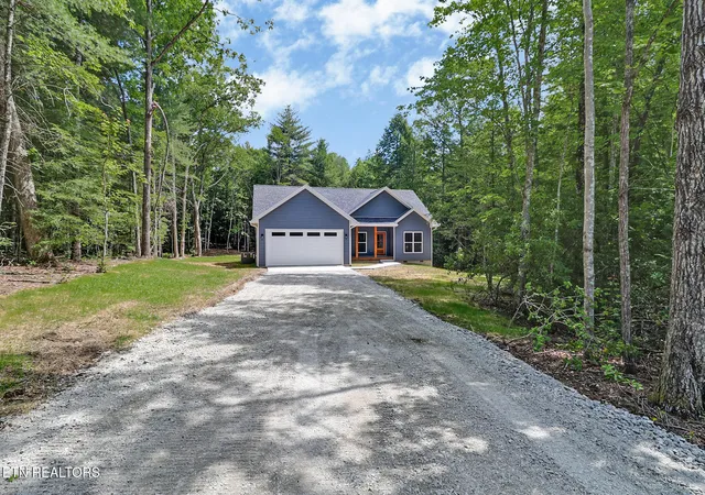 Homes for sale in Jamestown, TN | 373 Georgee Rd, Jamestown, TN 38556 | MLS# 1344464