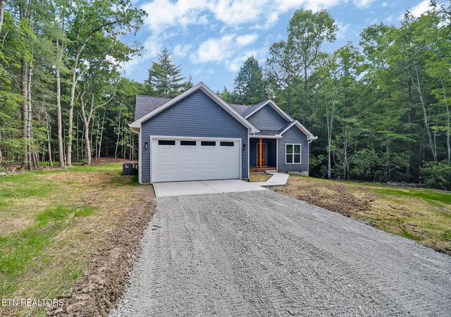 Homes for sale in Jamestown, TN | 373 Georgee Rd, Jamestown, TN 38556 | MLS# 1344464