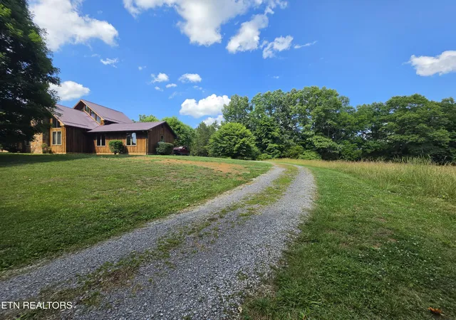 Homes for sale in Sneedville, TN | 264 Carlos Rd, Sneedville, TN 37869 | MLS# 1344346