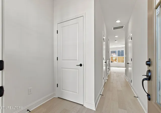 Photo 4 of Single family home for sale at 1626 Lateglow Way, Knoxville, TN 37931 | MLS# 1344342 | Listing updated on 2026-09-12