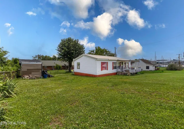 Homes for sale in Loudon, TN | 935 Summer St, Loudon, TN 37774 | MLS# 1344459