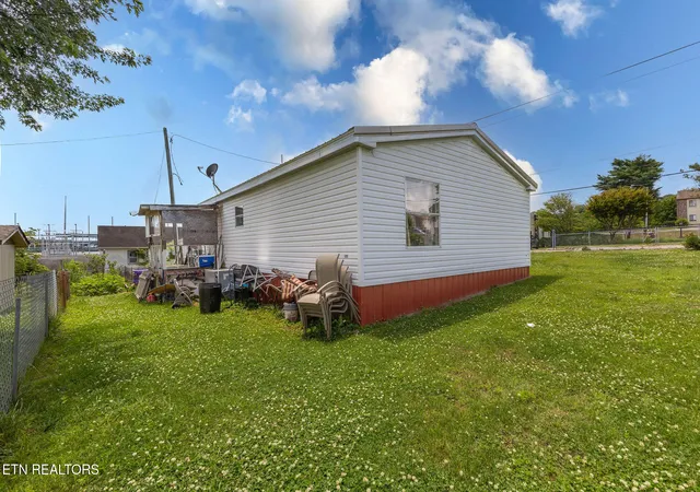 Homes for sale in Loudon, TN | 935 Summer St, Loudon, TN 37774 | MLS# 1344459