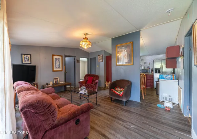 Homes for sale in Loudon, TN | 935 Summer St, Loudon, TN 37774 | MLS# 1344459