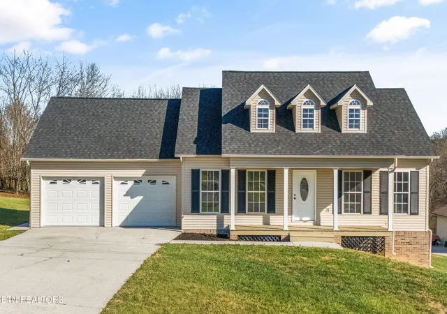 Homes for sale in Jacksboro, TN | 252 Perkins Ln, Jacksboro, TN 37757 | MLS# 1344563