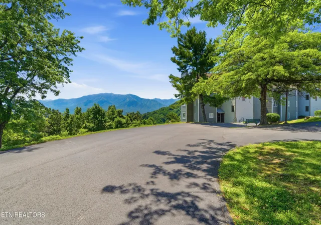 Homes for sale in Gatlinburg, TN | 1260 Ski View Dr #APT 3305, Gatlinburg, TN 37738 | MLS# 1344428