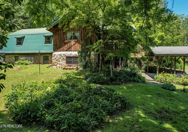 Homes for sale in Tellico Plains, TN | 10721 New Hwy 68, Tellico Plains, TN 37385 | MLS# 1345341