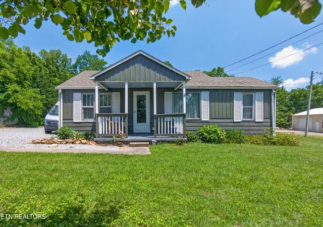 1st image of 986 Sparta Hwy, Crossville, TN 38572 | MLS# 1344450