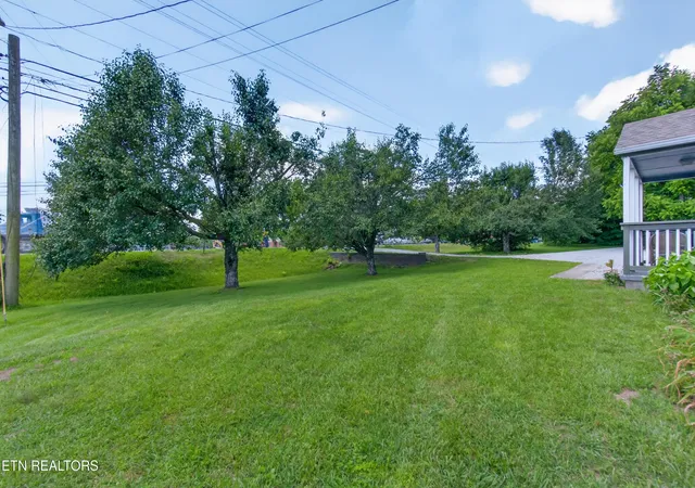 23rd image of 986 Sparta Hwy, Crossville, TN 38572 | MLS# 1344450