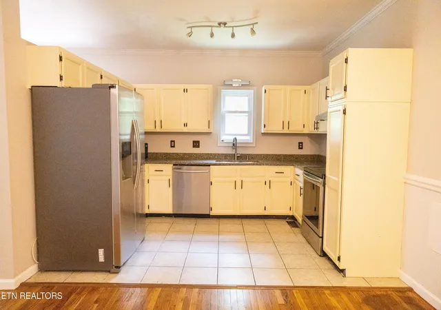 4th image of 1728 Stone Hedge Dr, Knoxville, TN 37909 | MLS# 1344442