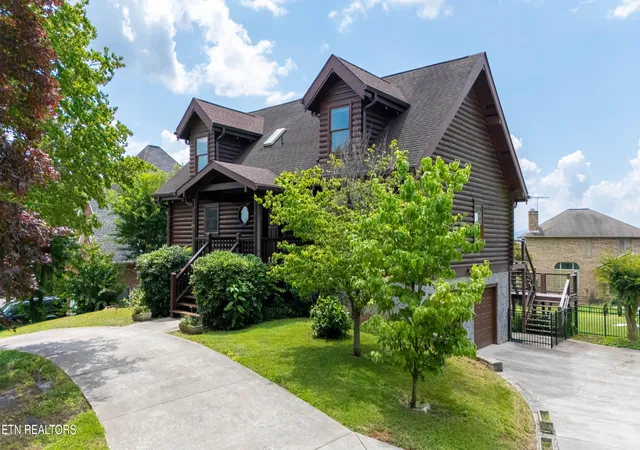 3rd image of 1163 Country Club Rd, Dandridge, TN 37725 | MLS# 1344499