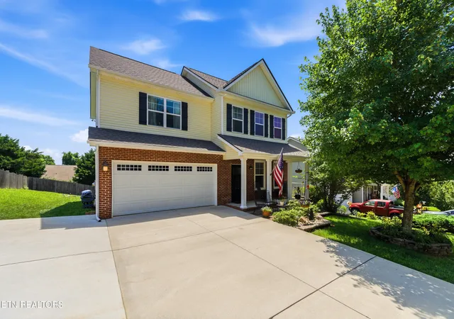 Photo 2 of Sale Pending at 3804 Boyd Walters Ln, Knoxville, TN 37931 | MLS# 1344481 | Listing updated on 2026-08-31