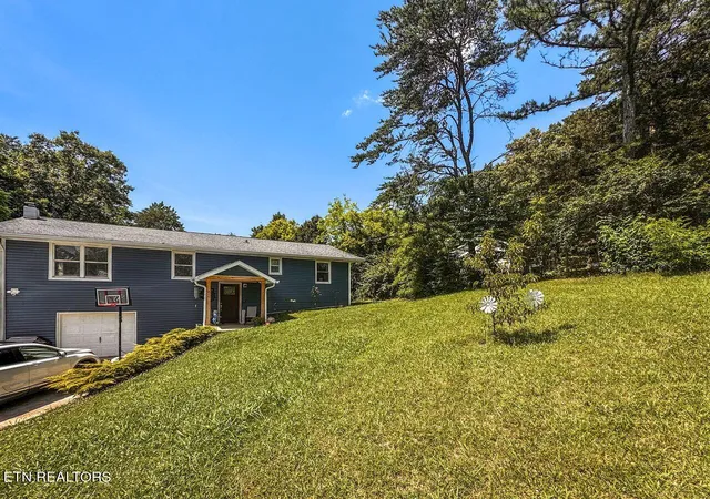 Homes for sale in Friendsville, TN | 217 Bowers Cir, Friendsville, TN 37737 | MLS# 1344525