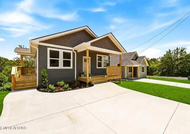 3rd image of 1620 Rugby Ave, Knoxville, TN 37920 | MLS# 1344517