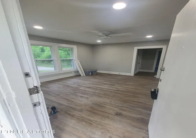 2nd image of 124 Pickering St, Knoxville, TN 37914 | MLS# 1344540