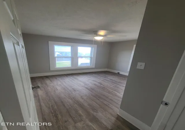 3rd image of 124 Pickering St, Knoxville, TN 37914 | MLS# 1344540