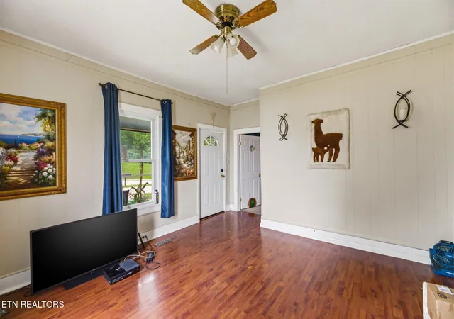 5th image of 1002 Mccaslin Ave, Sweetwater, TN 37874 | MLS# 1344582