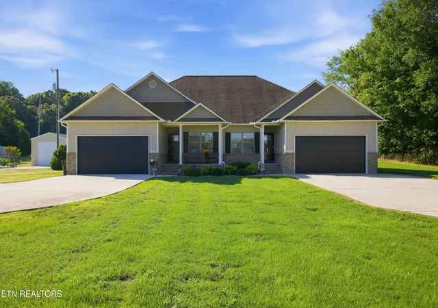 Homes for sale in Athens, TN | 2753/2755 Hwy 39W, Athens, TN 37303 | MLS# 1344548