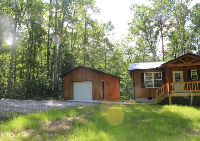 Homes for sale in Jamestown, TN | 102 Pickett Park Hwy, Jamestown, TN 38556 | MLS# 1344562