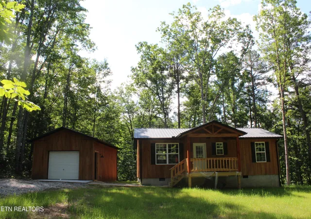 Homes for sale in Jamestown, TN | 102 Pickett Park Hwy, Jamestown, TN 38556 | MLS# 1344562