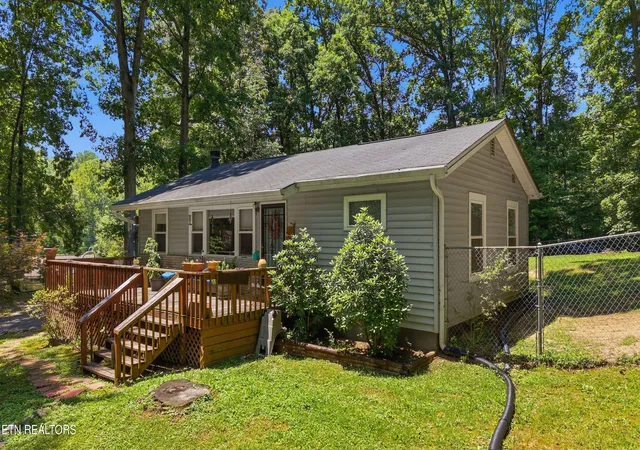 Photo 1 of Single family home for sale at 2537 Shaler Ln, Knoxville, TN 37920 | MLS# 1344585 | Listing updated on 2026-09-14