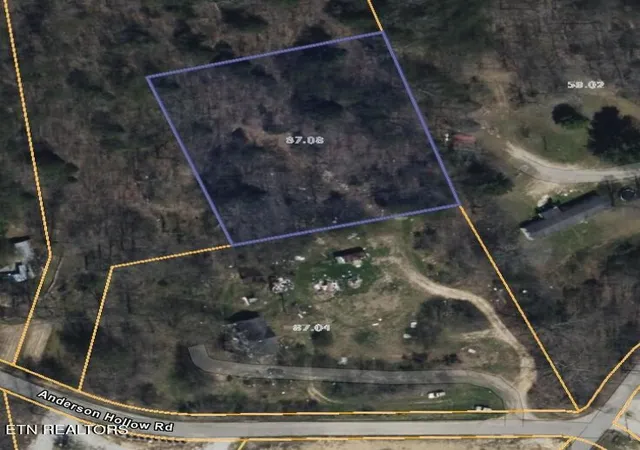 Homes for sale in Huntsville, TN | 425 Anderson Hollow Rd, Huntsville, TN 37756 | MLS# 1344740