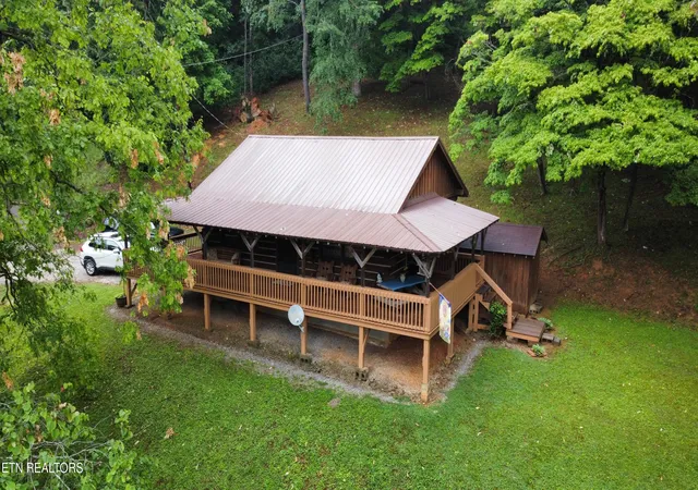 Homes for sale in Speedwell, TN | 487 Straight Branch Rd, Speedwell, TN 37870 | MLS# 1344581