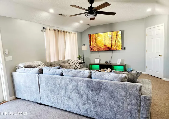 Photo 4 of Condo for sale at 2904 Boyds Crk Hwy #4, Sevierville, TN 37876 | MLS# 1344587 | Listing updated on 2026-06-13