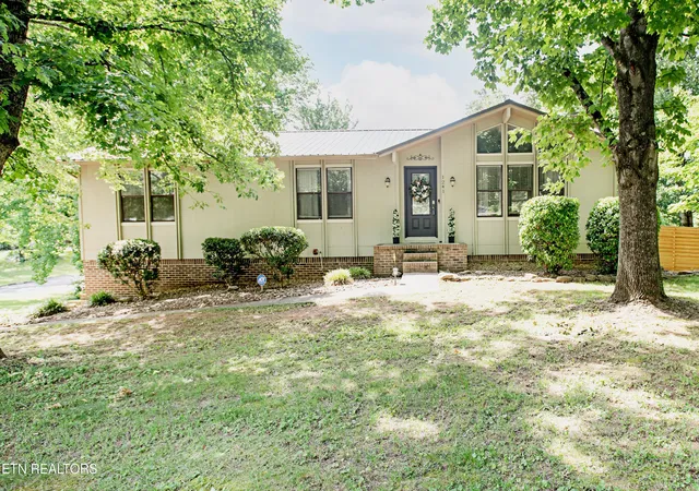 Photo 1 of Single family home for sale at 1241 Court Fld Rd, Knoxville, TN 37922 | MLS# 1344933 | Listing updated on 2026-09-10