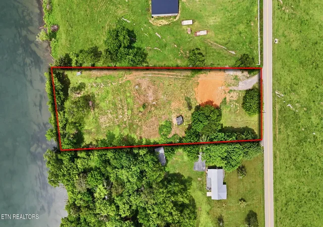 Homes for sale in Mascot, TN | 3128 Howell Rd, Mascot, TN 37806 | MLS# 1344928