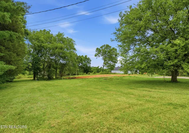 Homes for sale in Mascot, TN | 3128 Howell Rd, Mascot, TN 37806 | MLS# 1344928